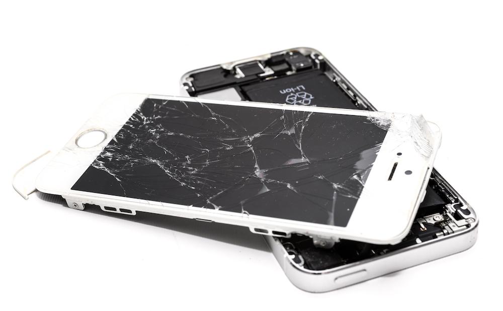 How to remove scratches from your phone