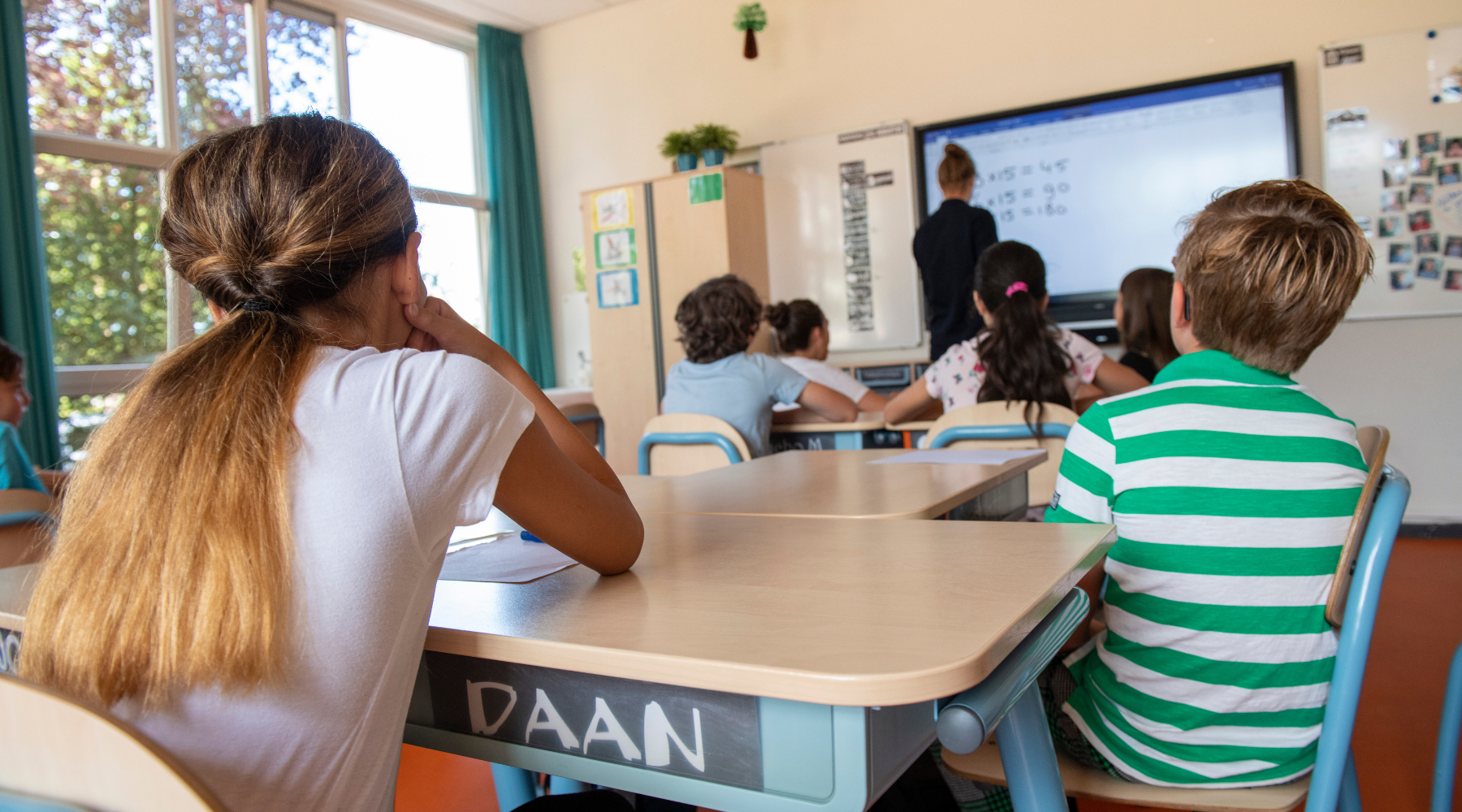 How a TV Screen Protector Can Save Schools Money