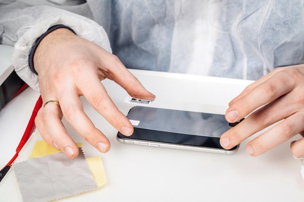 Where to Get a Screen Protector Installed | Sahara Case LLC