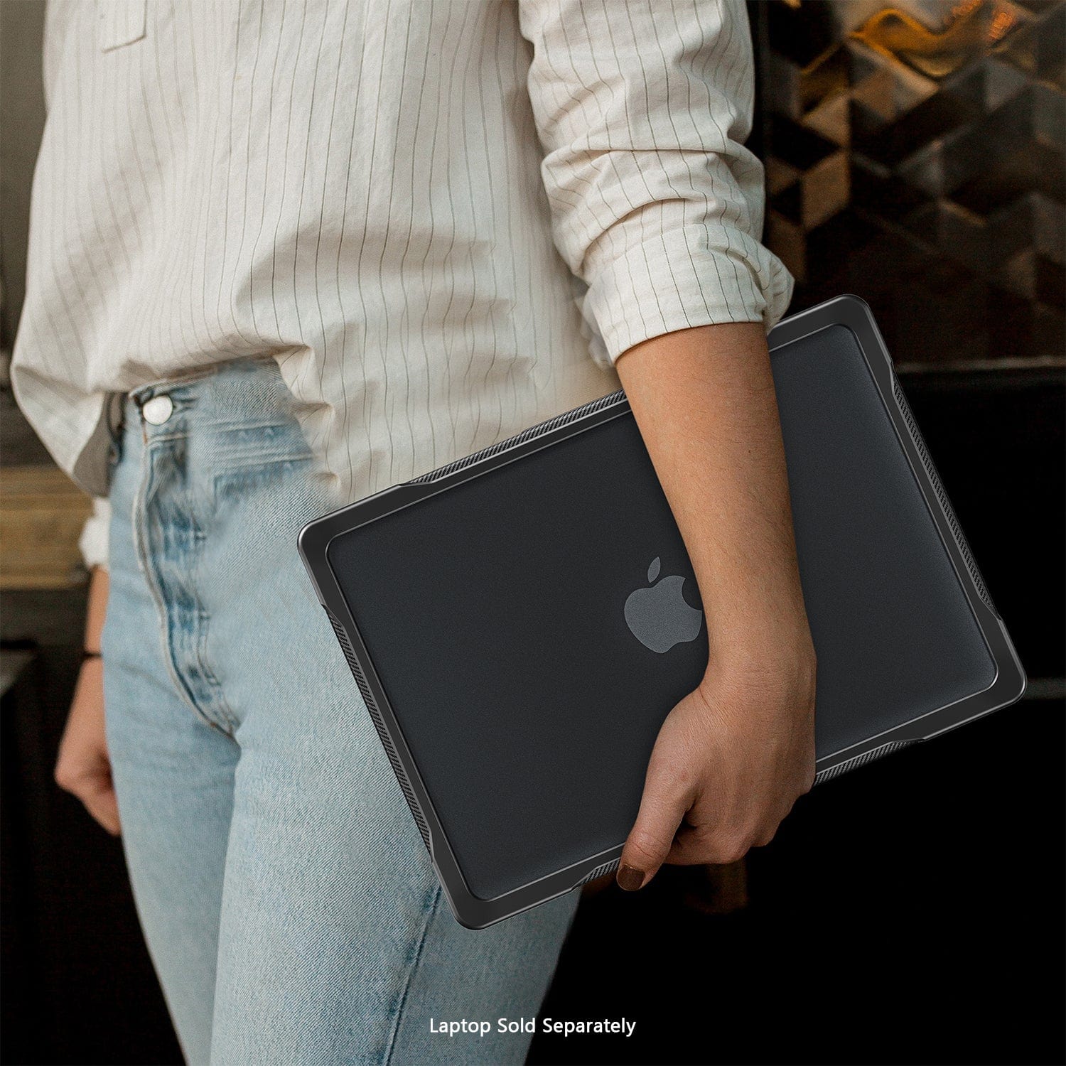 MacBook Pro 16-Inch (2021–2025, M1–M5) Clear/Black Case – Shock-Absorbing Corners | Raider Series