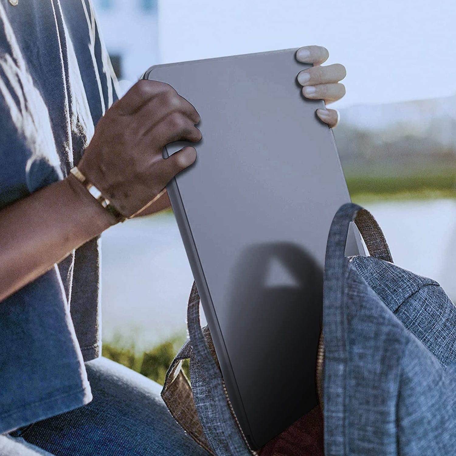 Venture Series Rotating Kickstand Rugged Case - iPad A16 11-inch & iPad 10.9-inch 10th Generation