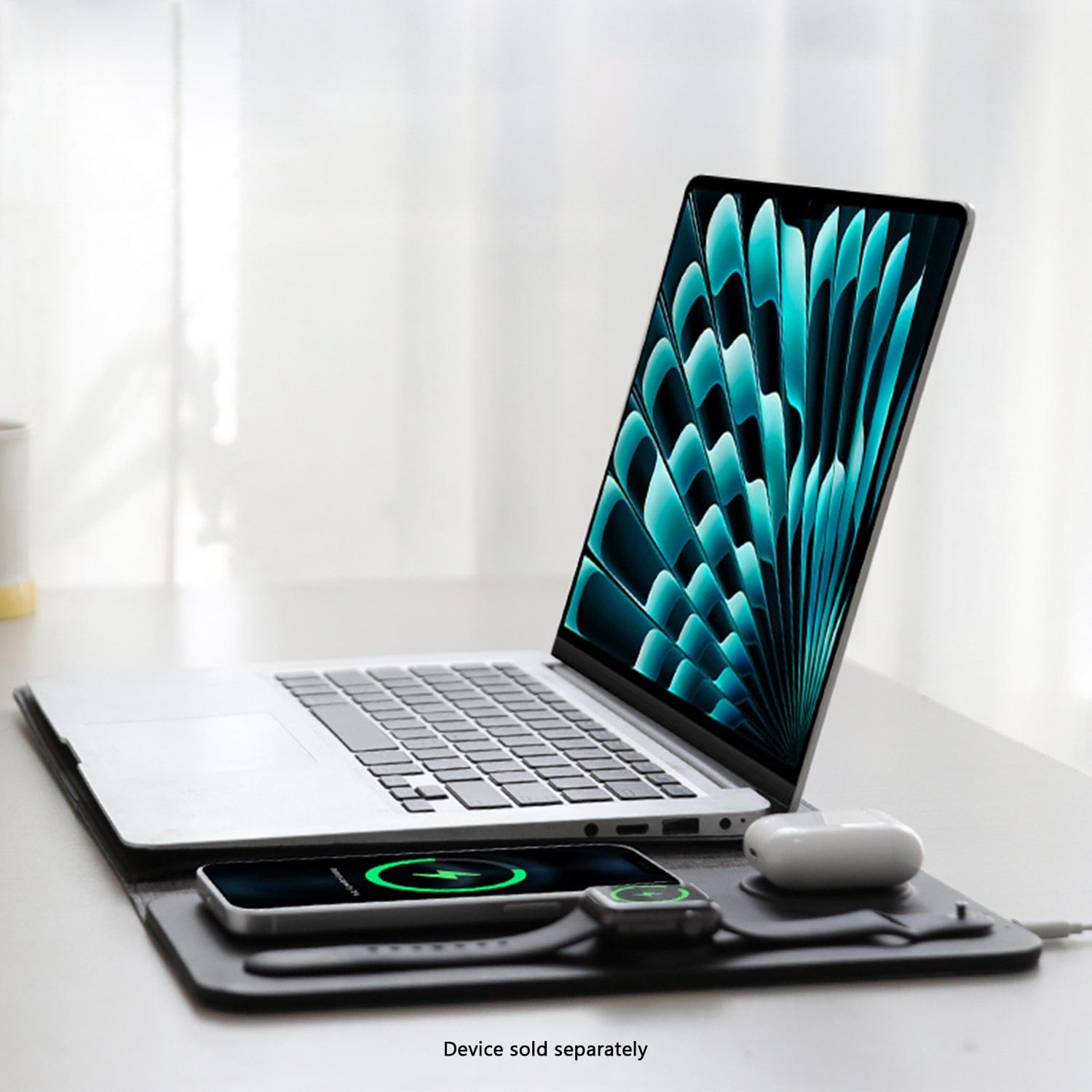 Laptop Sleeve With Wireless Charging - Laptops up to 14-inch