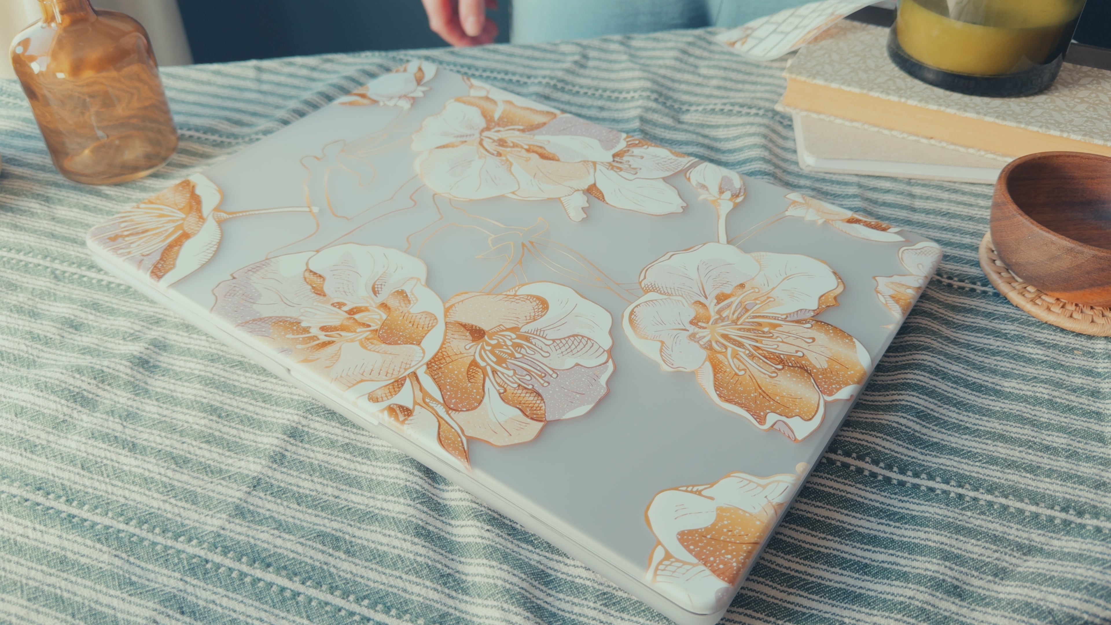 Shield design branding for SaharaCase screen protectors.