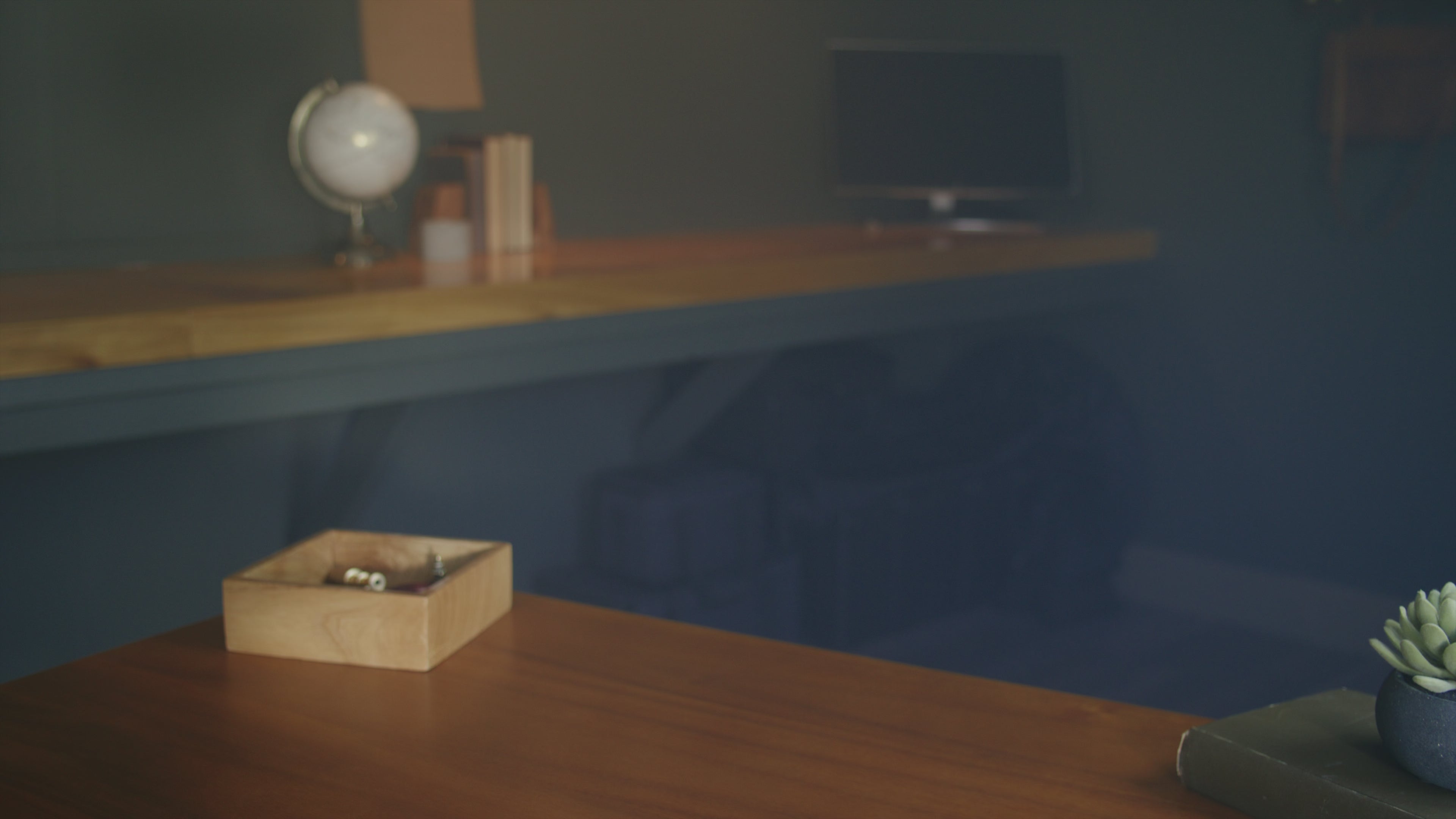 Pencil holder, magnetic clasp — product image on white.