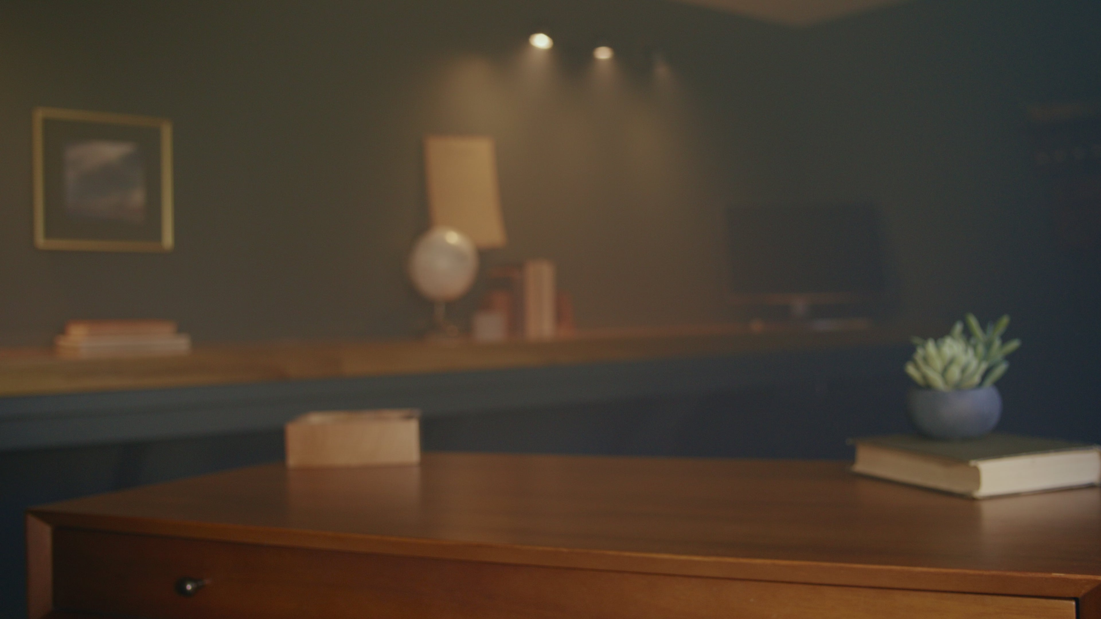 Anti-spy coating with high clarity.