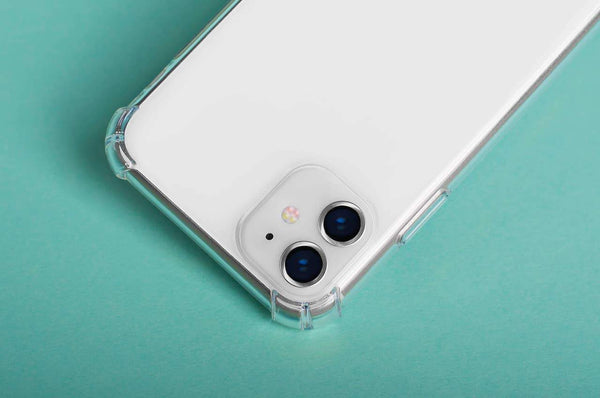 The Best Slim iPhone Cases That Protect Without the Bulk | Sahara Case LLC