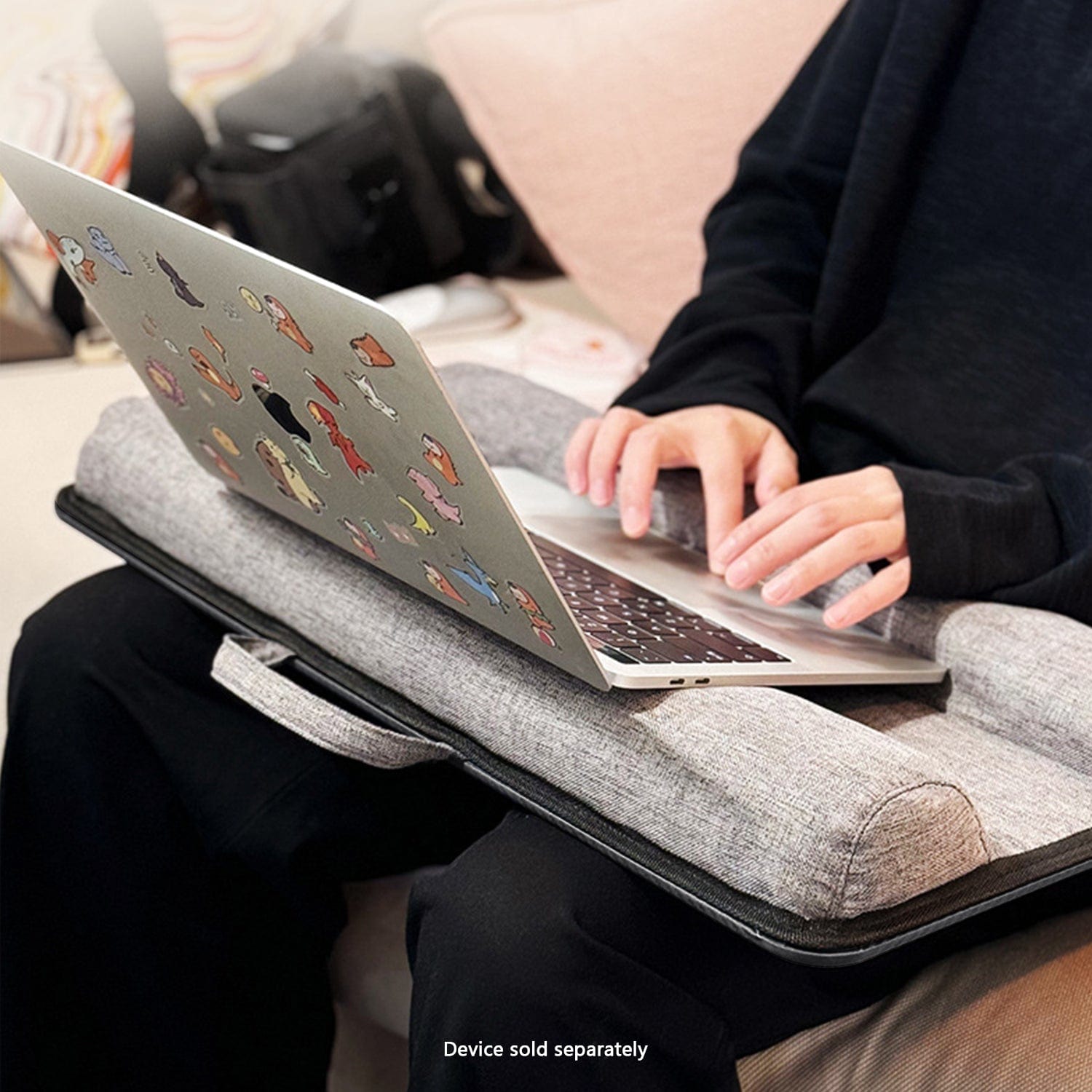 Universal On-The-Go Carbon Black Lap Desk Pad - Laptops up to 17.3"